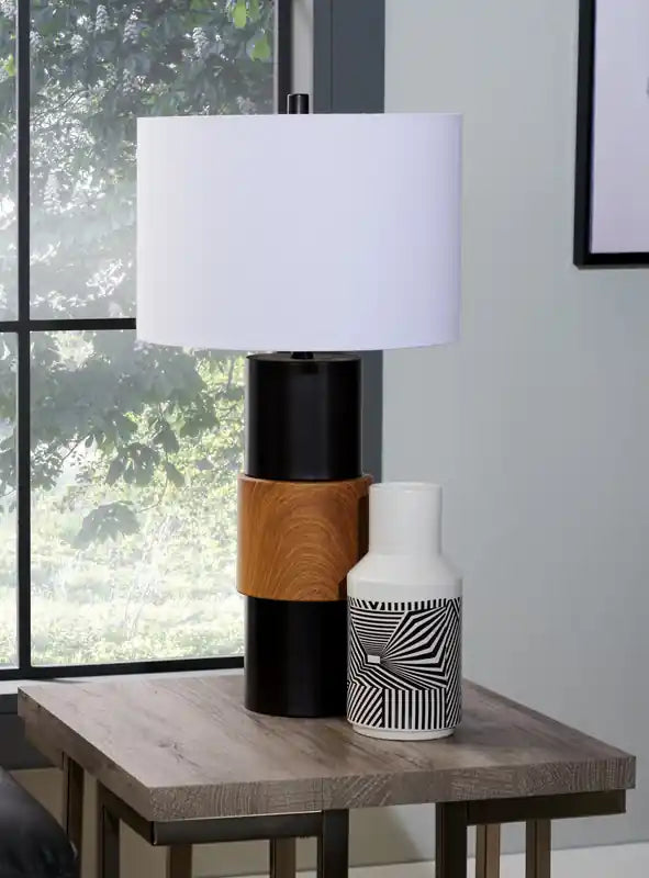 22 Table d'appoint moderne - Grise et étain avec base en métal